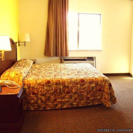 Tropicana Inn And Suites Даллас Номер фото